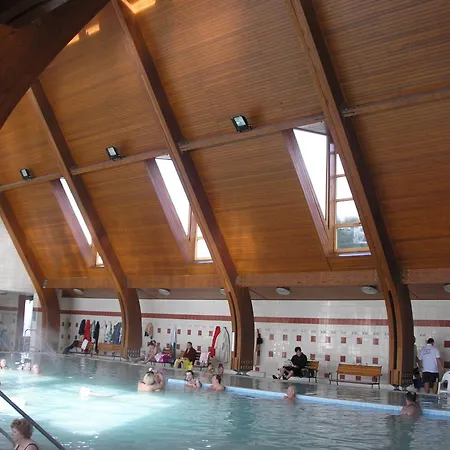 Abigel Vendeghaz 招待所