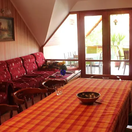 招待所 Abigel Vendeghaz